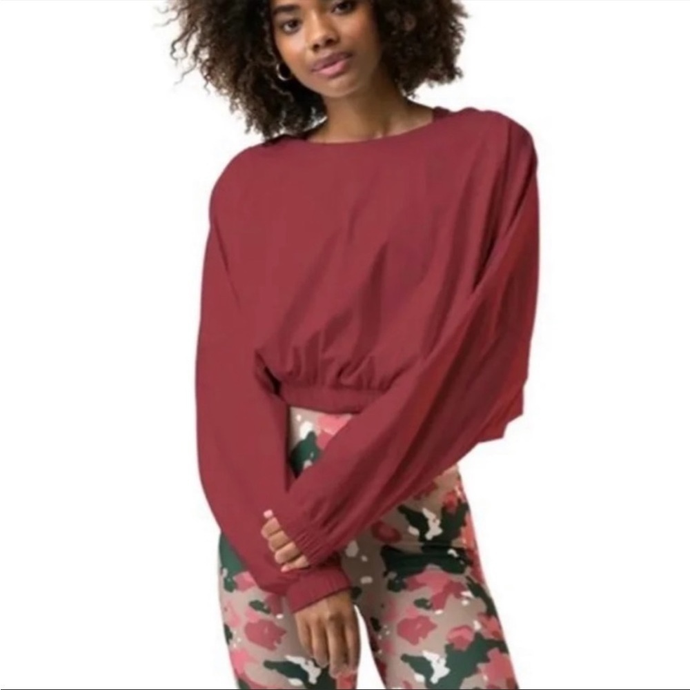 Balance Athletica Outlander Crew Red Size Medium